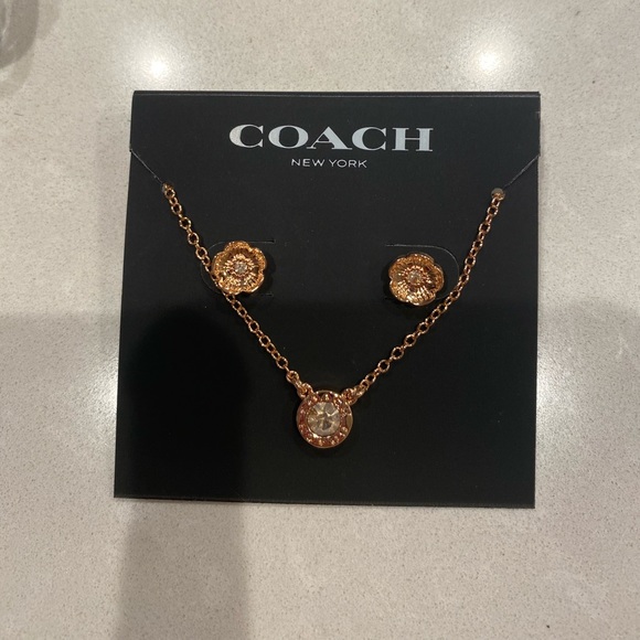Coach Open Circle Necklace and Tea Rose Stud Set - Picture 4 of 6